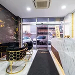Wp White Palace Hotel