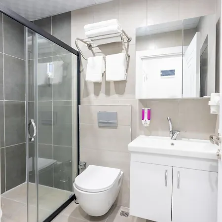 Отель Wp White Palace *