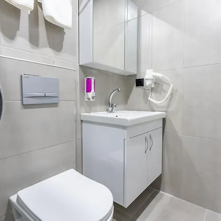 Wp White Palace